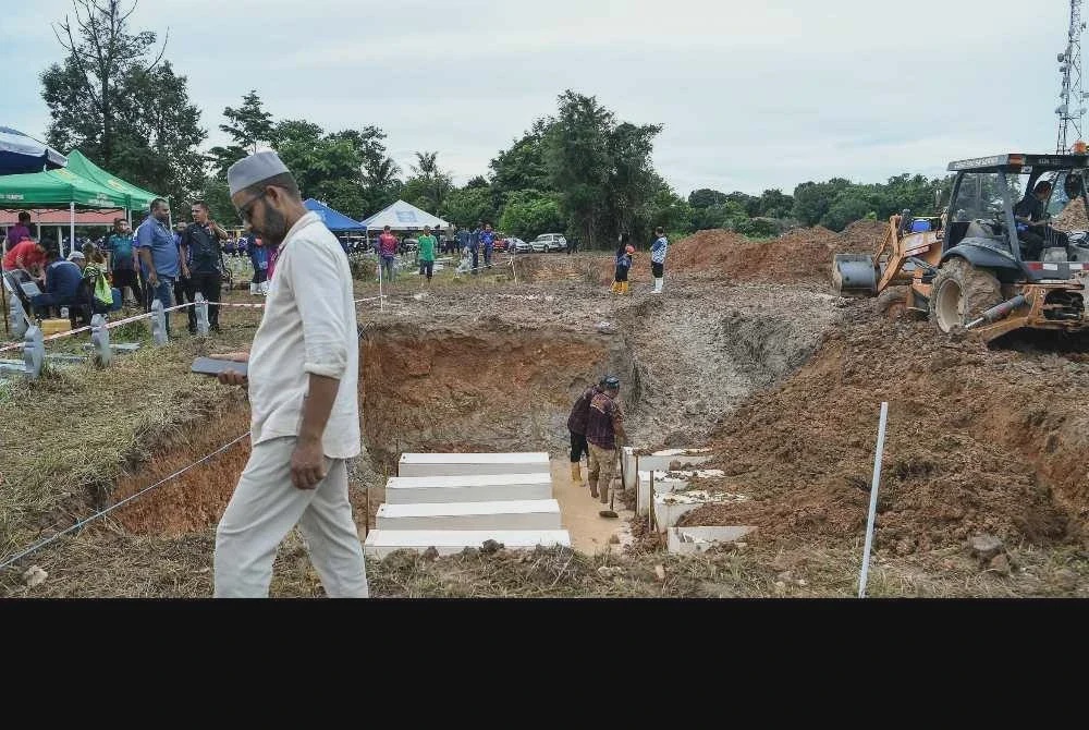 Image from: 27 mangsa bot karam Rohingya di Langkawi selamat dikebumikan
