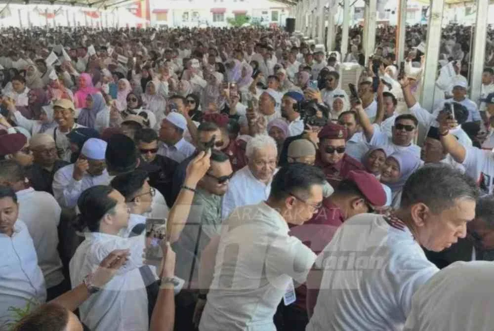 Image from: Pas setuju kekalkan Hamzah sebagai Ketua Pembangkang