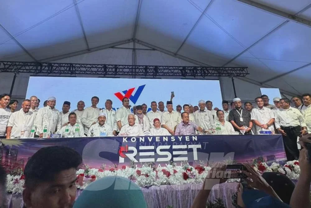 Image from: Musyawarah, SD pilih Hamzah Ketua Pembangkang - Abdul Hadi