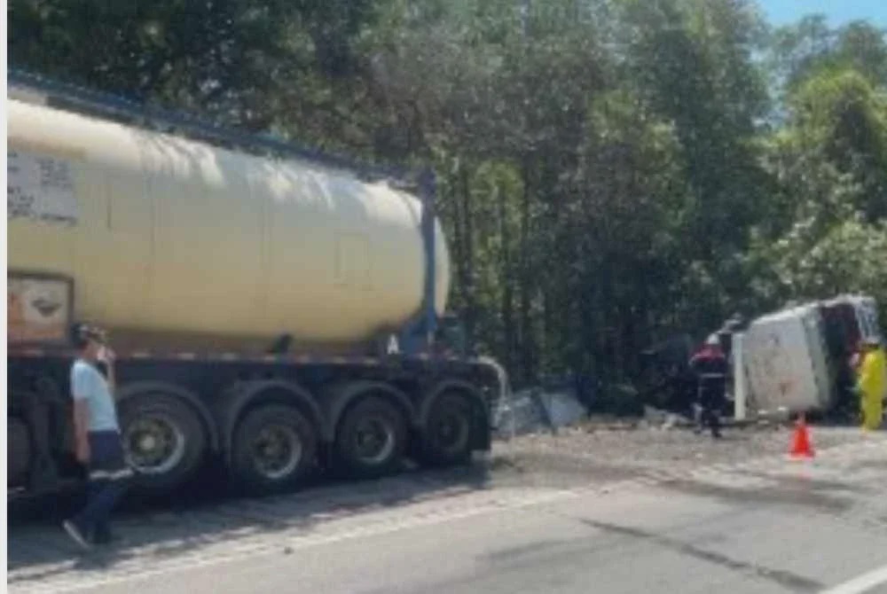 Image from: Tumpahan asid hidroklorik, tiada pencemaran asid berlaku di Sungai Cerating-JAS Pahang