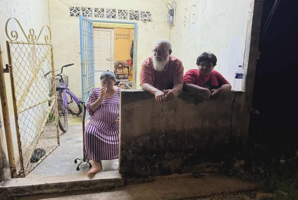 Image from: Pelarian Rohingya biadab didakwa pijak bendera Malaysia