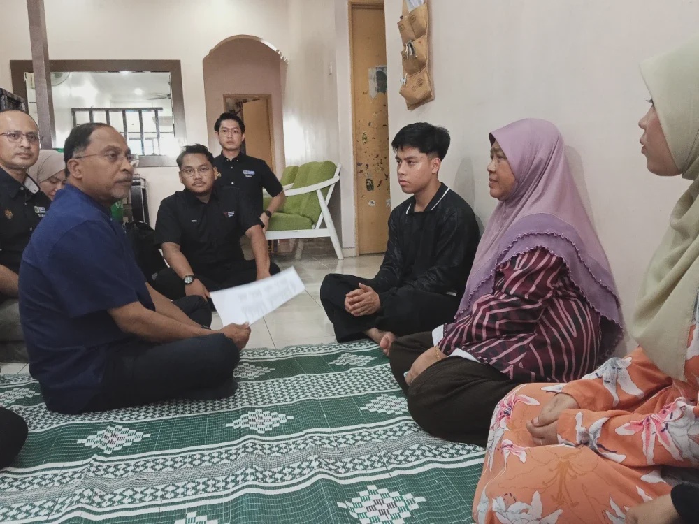 Image from: BAeK PTPTN beri sinar harapan baharu kepada penerima