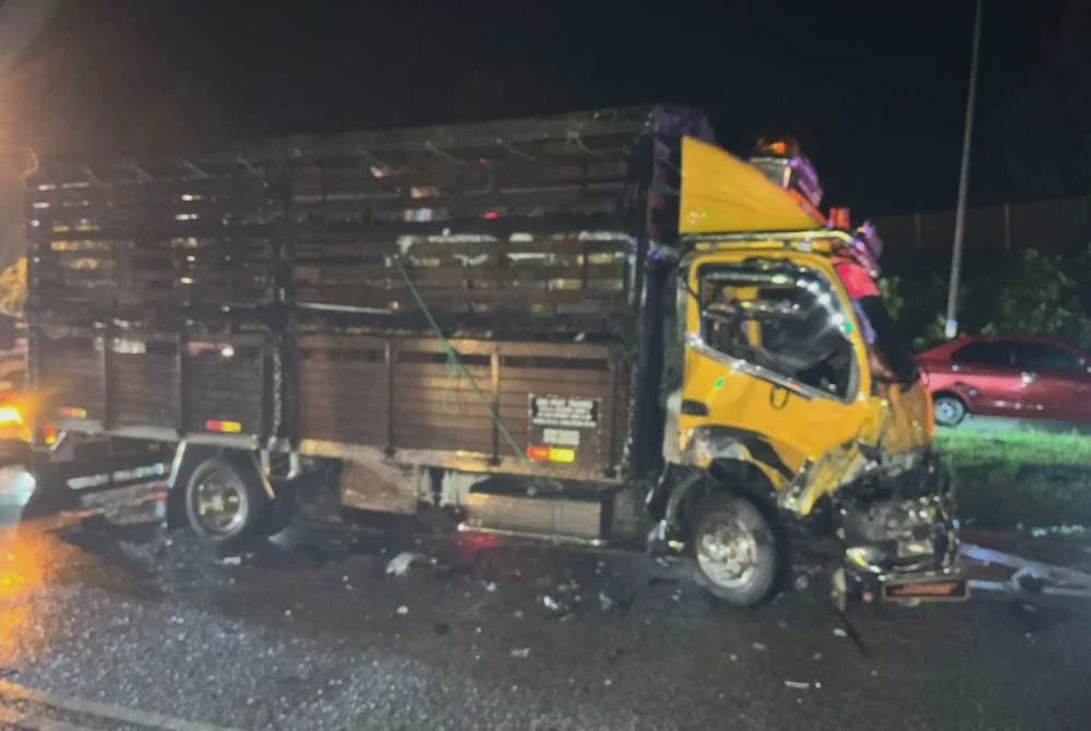 Image from: Warga China antara dua maut nahas kereta, lori durian