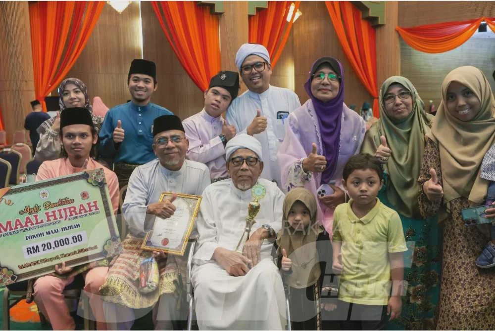 Image from: Guru al-Quran berbakti lebih 70 tahun dinobat Tokoh Maal Hijrah Terengganu