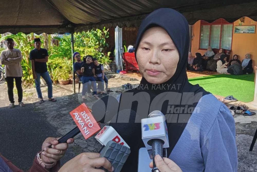 Image from: Kakak dedah perbualan terakhir Prebet Siti Khadijah