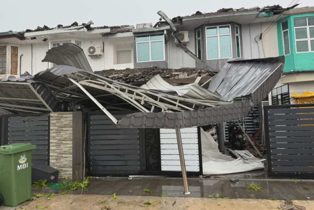 Image from: Lebih 200 rumah terjejas ribut, hujan lebat hampir 2 jam