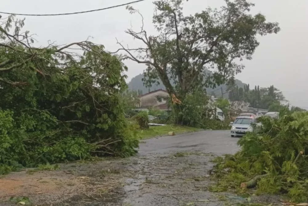 Image from: Lebih 200 rumah terjejas ribut, hujan lebat hampir 2 jam