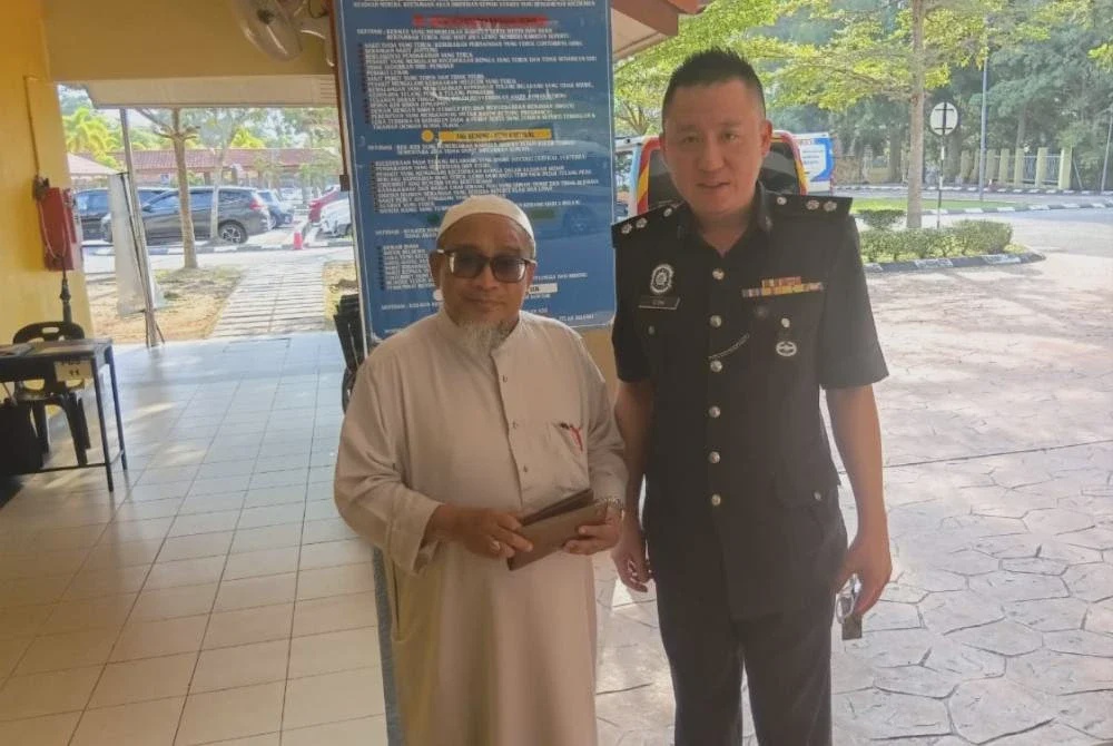 Image from: Ahli Parlimen Jasin, isteri terlibat kemalangan