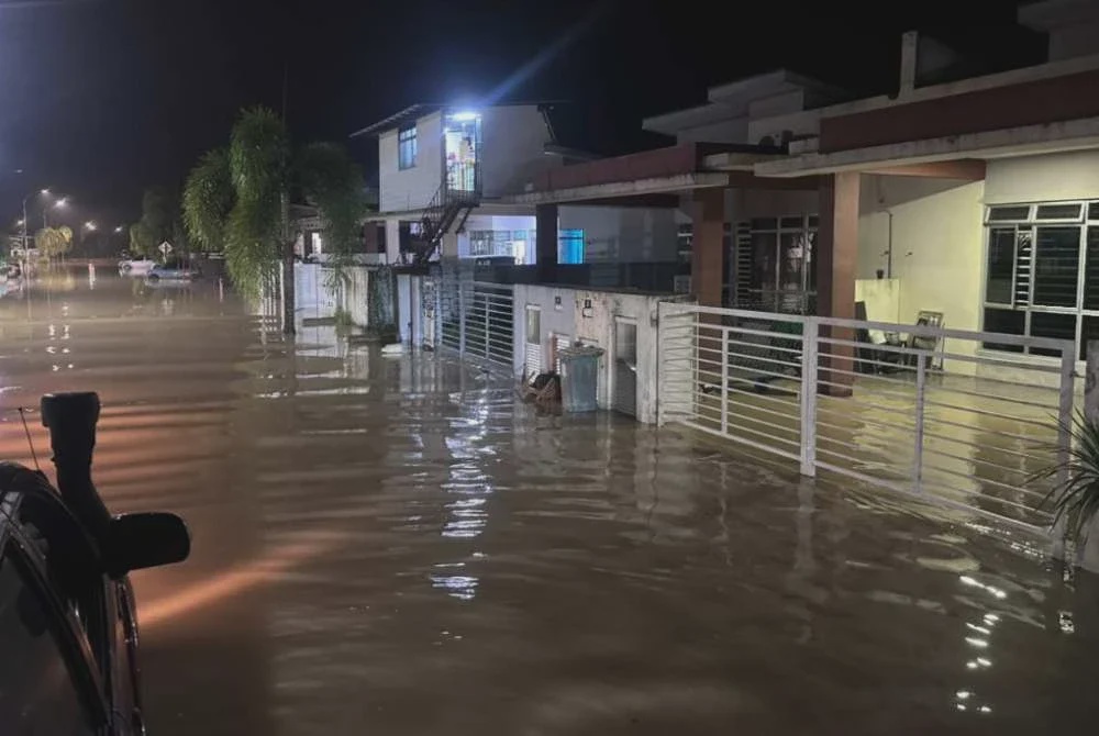 Image from: Ban pecah: 32 rumah dilanda banjir