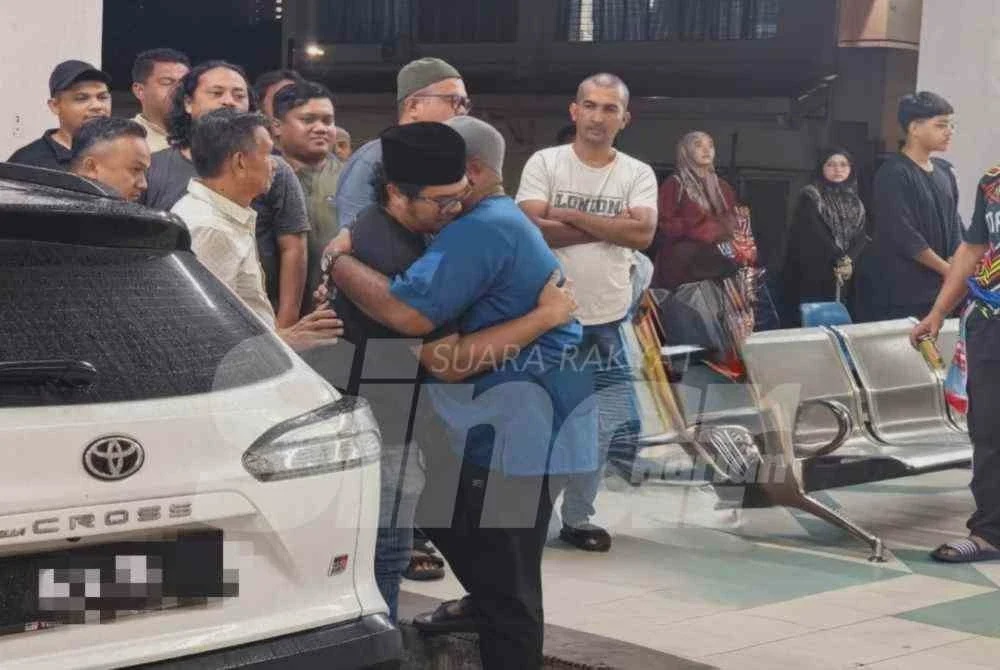 Image from: Pelajar Tingkatan 2 meninggal dunia: 'Muhammad Raiyan tak sakit apa-apa, badan dia fit' - Bapa
