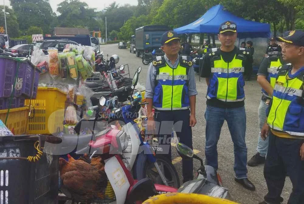 Image from: Ubah suai motosikal jadi 'lori ayam', lelaki dicekup JPJ