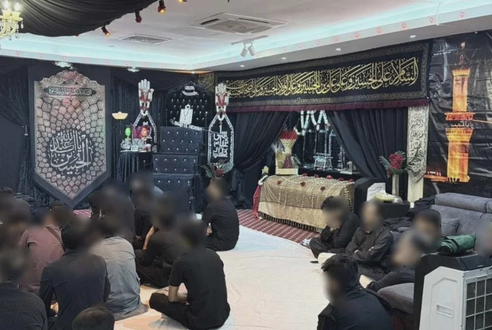 Image from: Markas ajaran Syiah diserbu
