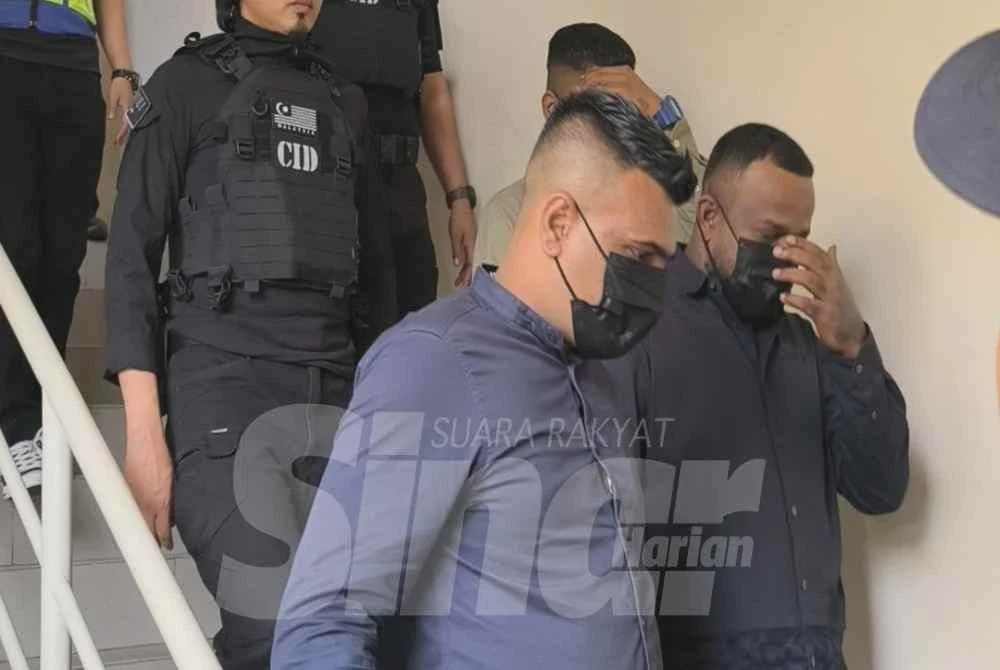 Image from: Tiga lelaki tidak mengaku bakar tiga kereta di rumah Cikgu Chandra