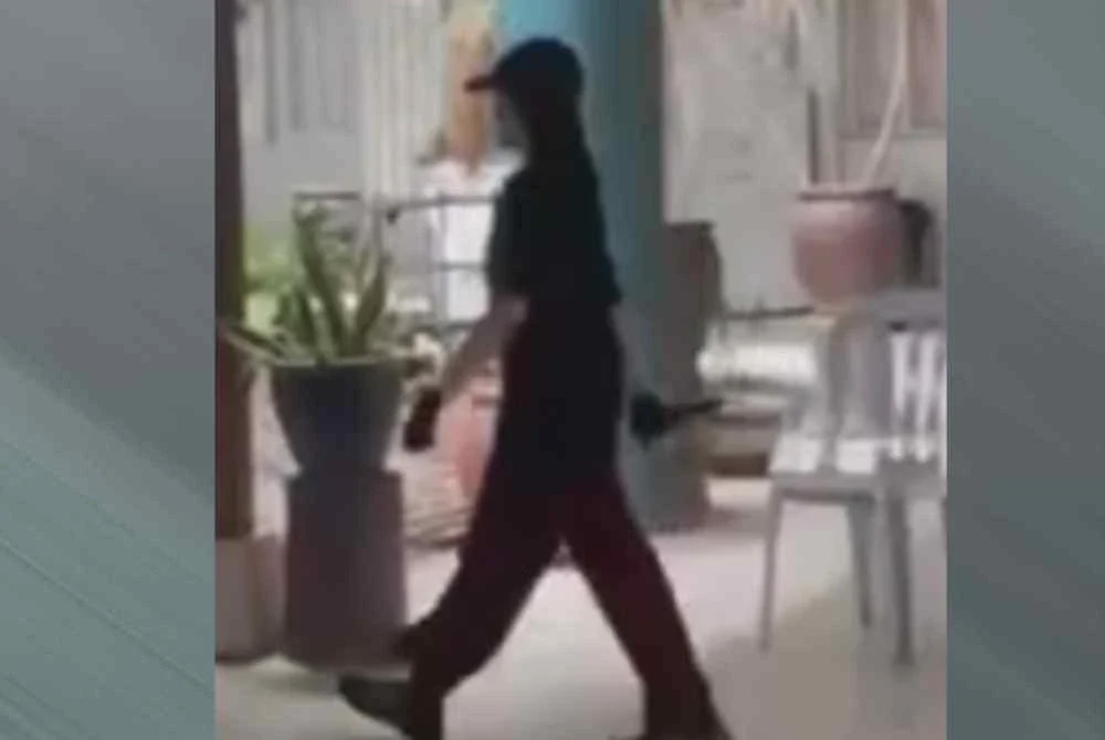 Image from: 'Saya sedih doktor psikiatri tak bagi ke sekolah' - Tular nota suspek kes tikam