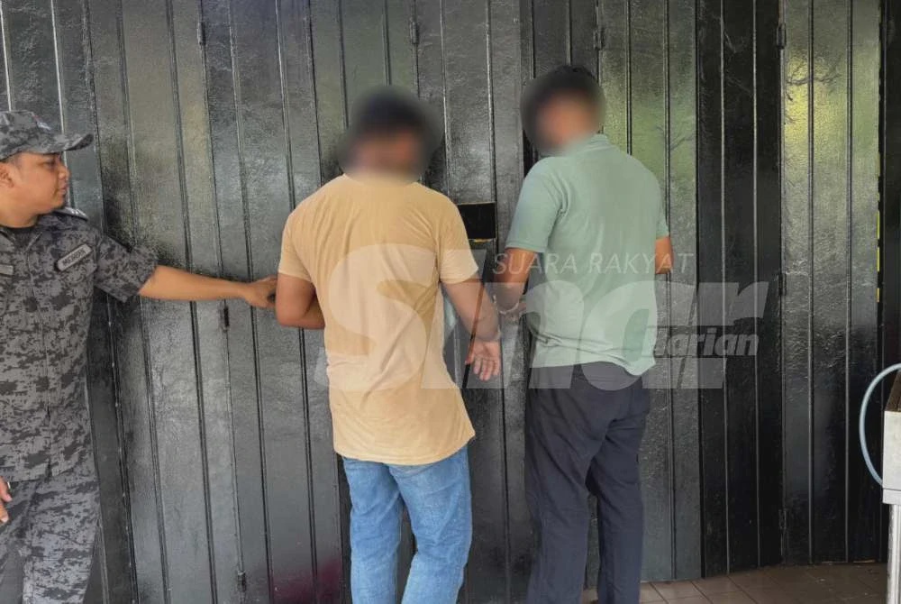 Image from: Sempat kemas restoran dengan tangan bergari sebelum diangkut Imigresen