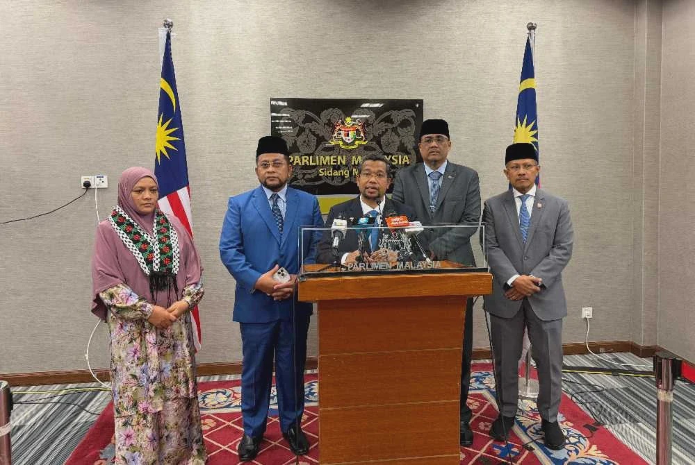 Image from: [VIDEO] Network School Forest City: Pas kemuka usul tergempar di Dewan Rakyat
