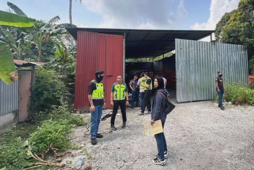 Image from: Helah tukar-tukar penghantar diesel haram terbongkar