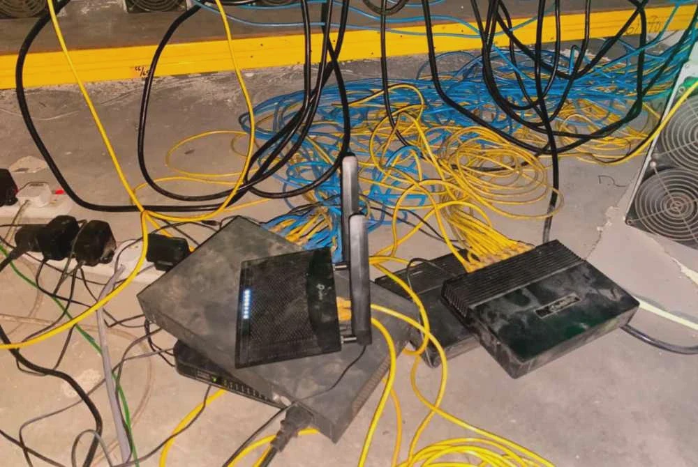 Image from: Lombong bitcoin guna elektrik curi tumpas, 62 mesin dirampas