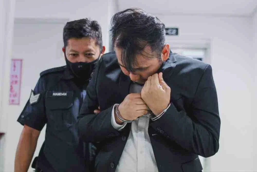 Image from: Amang seksual kanak-kanak: Doktor pakar dipenjara tujuh tahun, tujuh sebatan