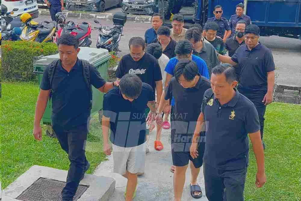 Image from: [VIDEO] Sembilan warga China mengaku tidak bersalah terlibat ‘Love Scam’