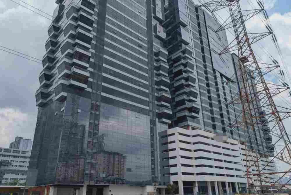 Image from: Bangunan komersial di Jalan Ampang diserbu, 109 warga asing ditahan