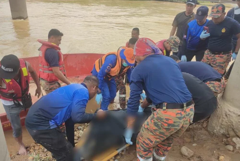 Image from: Mayat lelaki ditemukan 3km dari lokasi jatuh bot