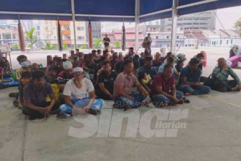 Image from: Pelarian Rohingya tidak dihantar ke depoh imigresen
