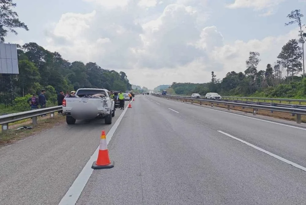 Image from: Lagi peserta RXZ Members 8.0 maut, rempuh pacuan empat roda berhenti bantu rakan konvoi