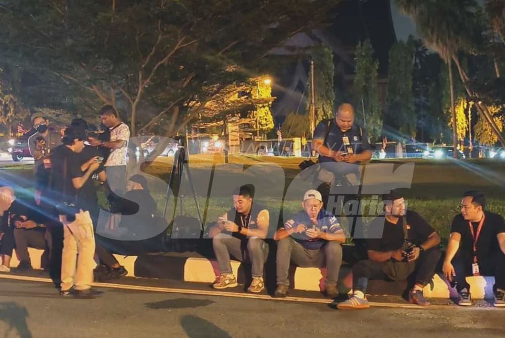 Image from: Istana Hinggap jadi tumpuan media