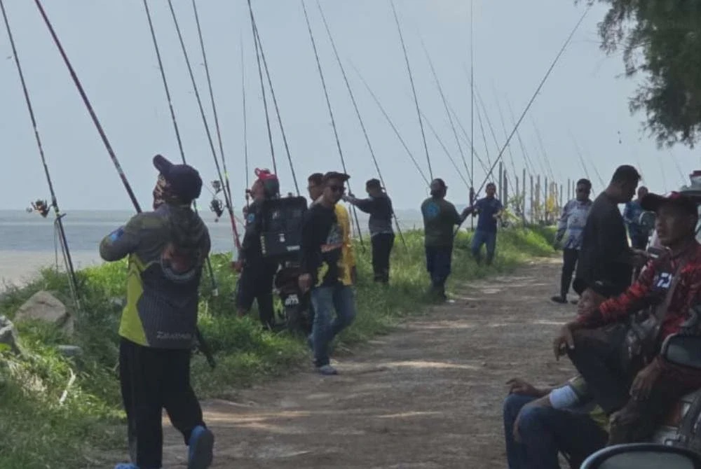 Image from: Pekerja bengkel raih RM7,000 selepas lapan tahun buru gelaran juara