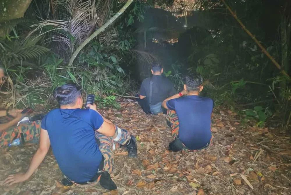 Image from: Lelaki warga India sesat 8 jam di Air Terjun Kanching