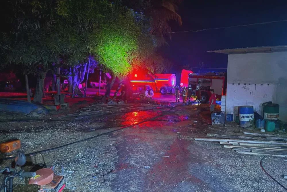 Image from: Rumah musnah terbakar di Kampung Baru Star