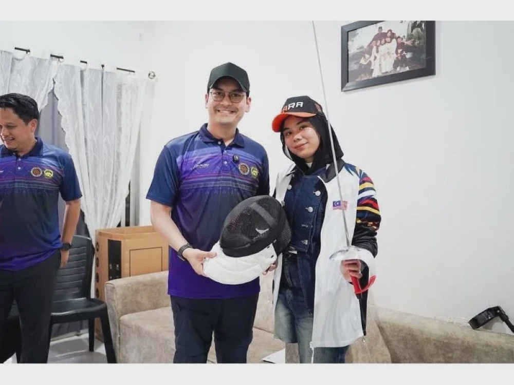Image from: Impian Nik Haziera jadi atlet para lawan pedang akhirnya tercapai
