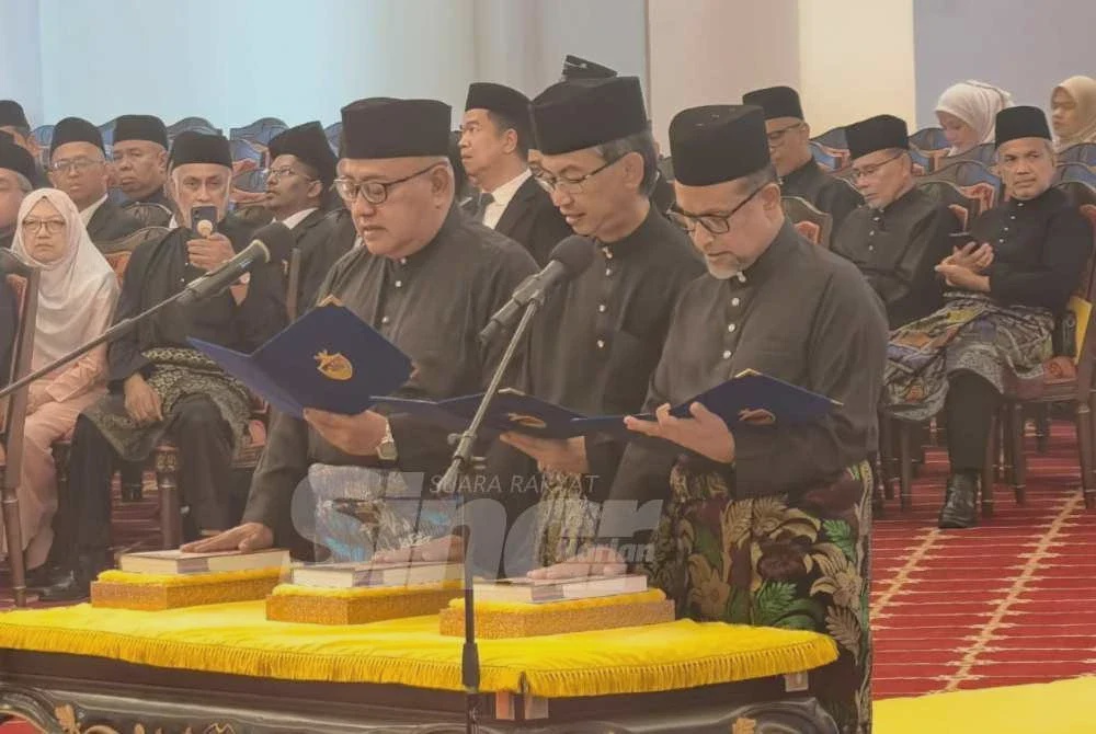 Image from: 8 ADUN BN, 2 PN angkat sumpah Exco Negeri Sembilan