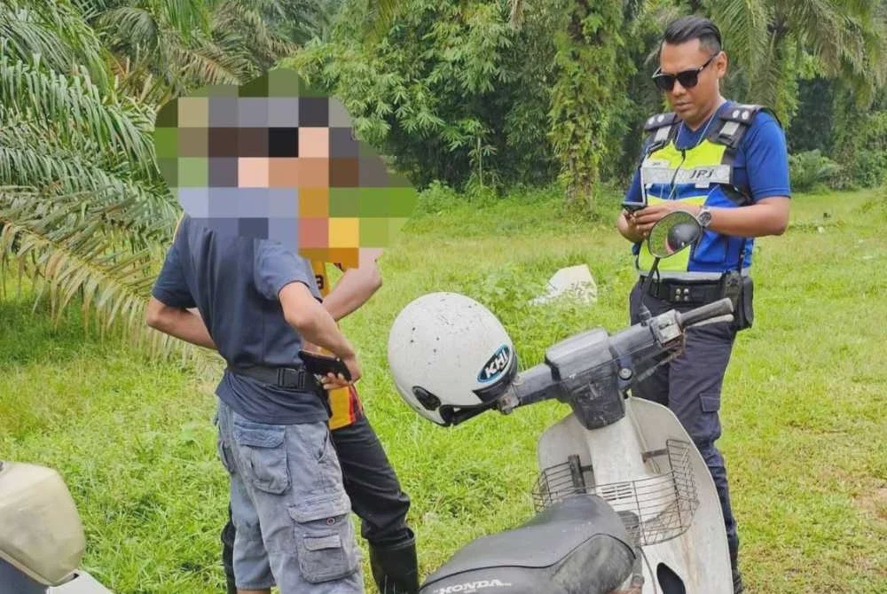 Image from: Lelaki Rohingya tular pandu pikap tiada lesen