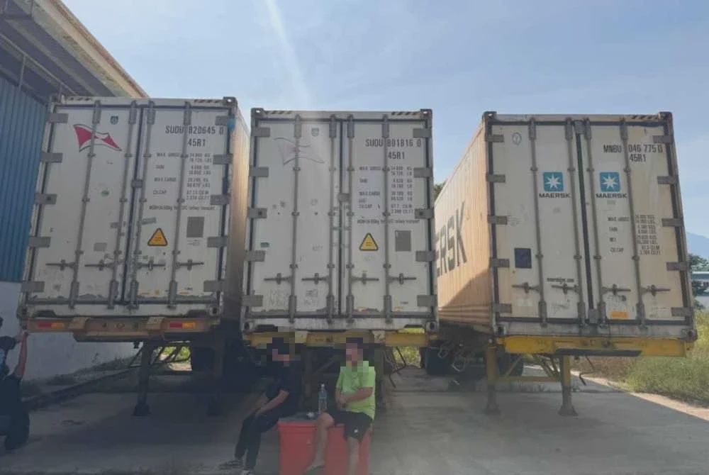Image from: SPRM lumpuhkan sindiket import ayam sejuk beku tidak sah dari China