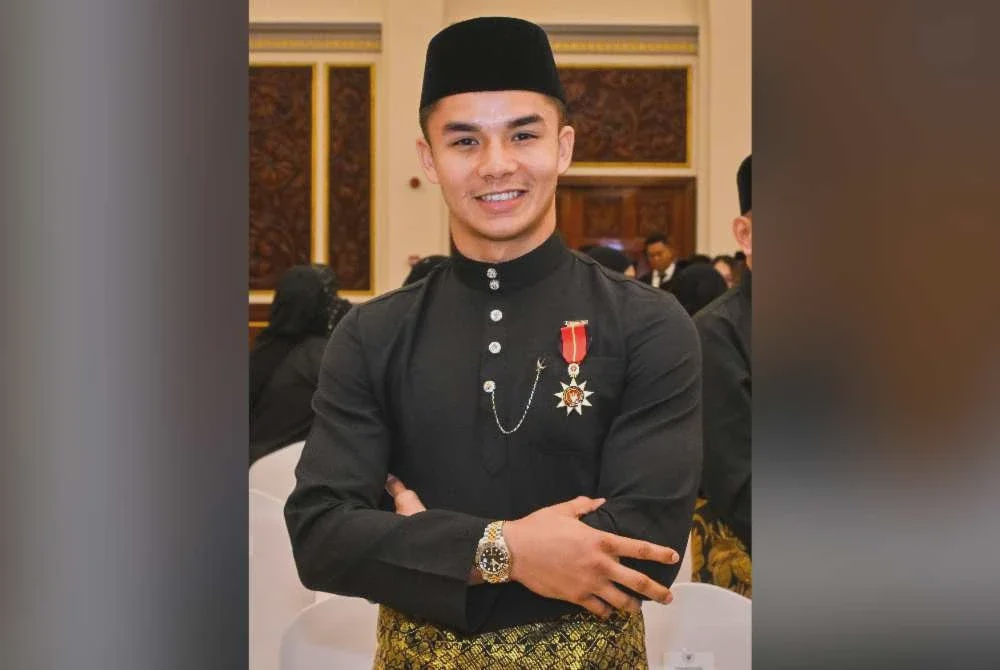 Image from: Jojo Ghazali terima darjah kebesaran Ahli Bintang Sarawak