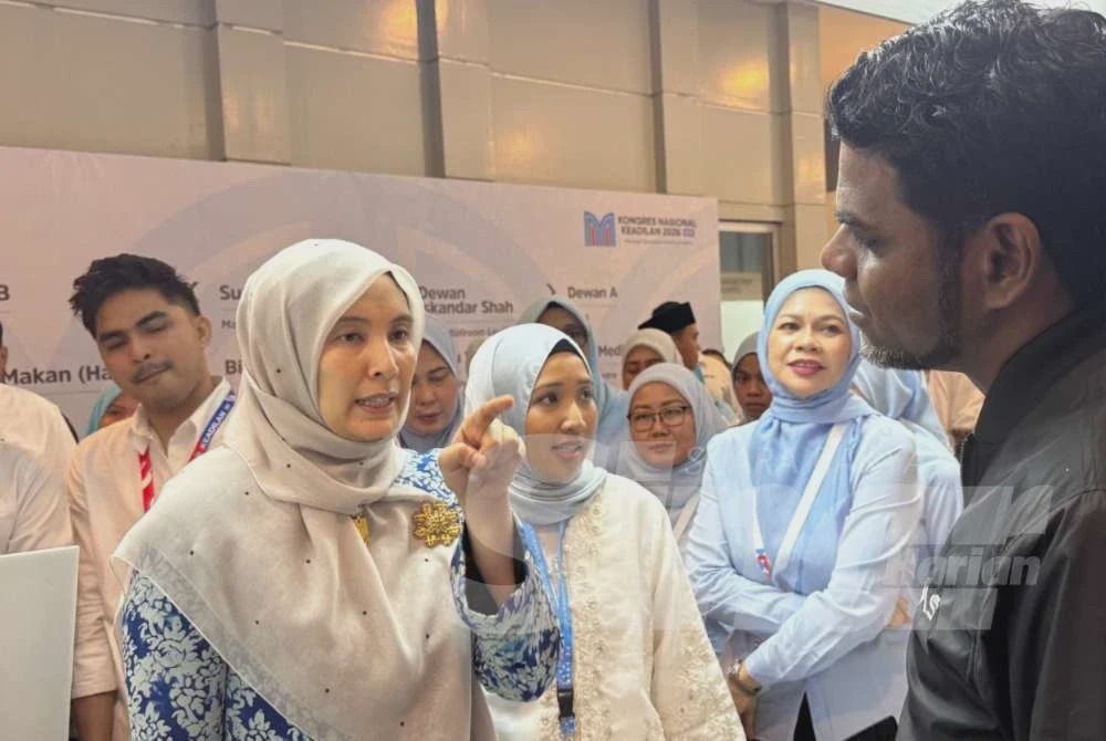 Image from: [VIDEO] Cuti Nurul Izzah tiada had masa - Fuziah