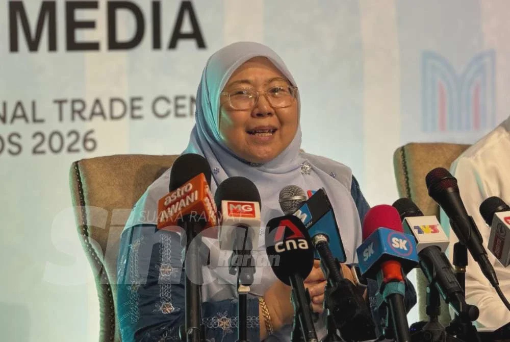Image from: Cuti Nurul Izzah tiada had masa - Fuziah