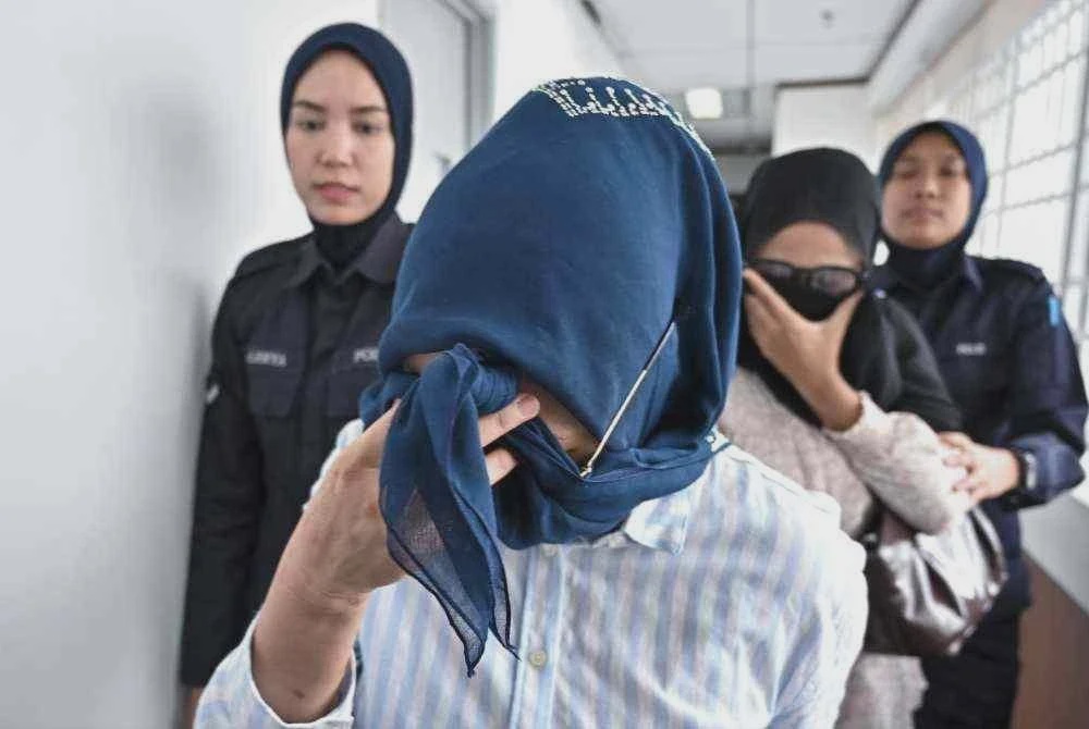 Image from: Dua wanita didakwa tiga pertuduhan menipu