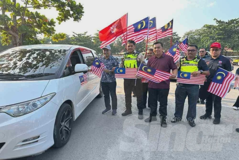 Image from: Jangan pasang Jalur Gemilang terbalik, MKN beri amaran