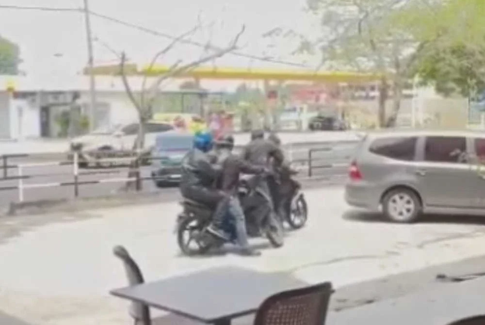 Image from: Samun kedai emas: Suspek guna dua motosikal tanpa nombor pendaftaran