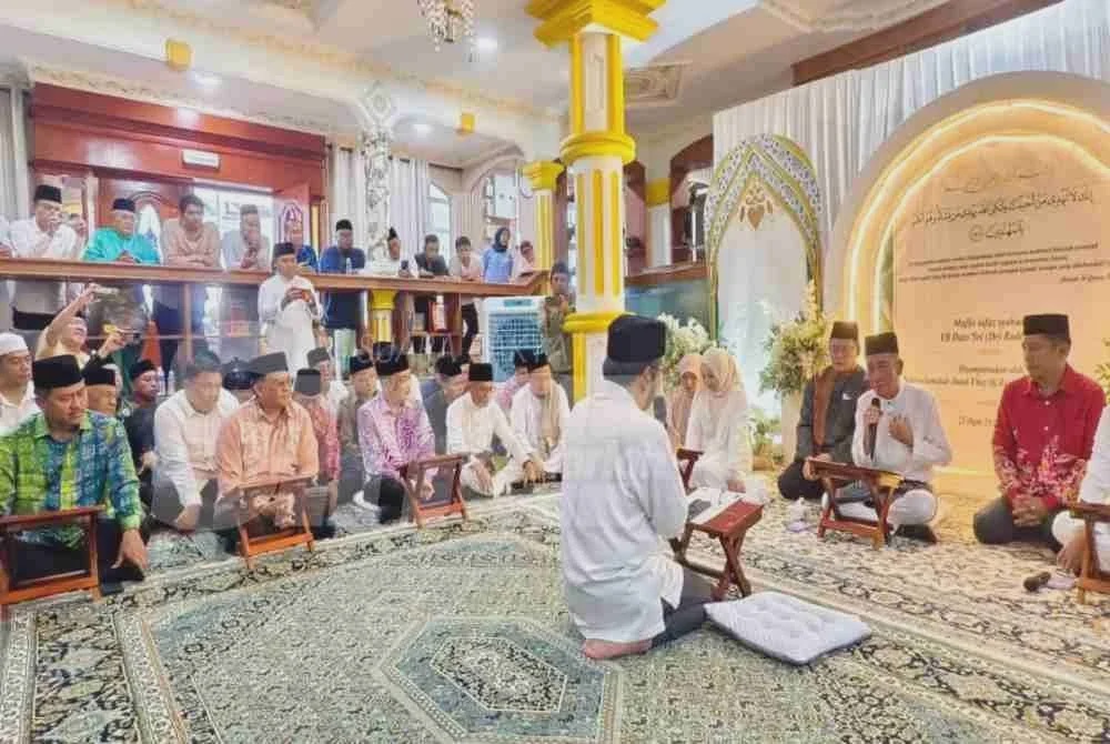 Image from: ADUN Pitas sekeluarga lafaz syahadah peluk Islam