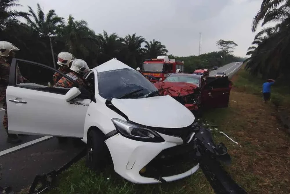 Image from: 3 maut, dua kenderaan bertembung