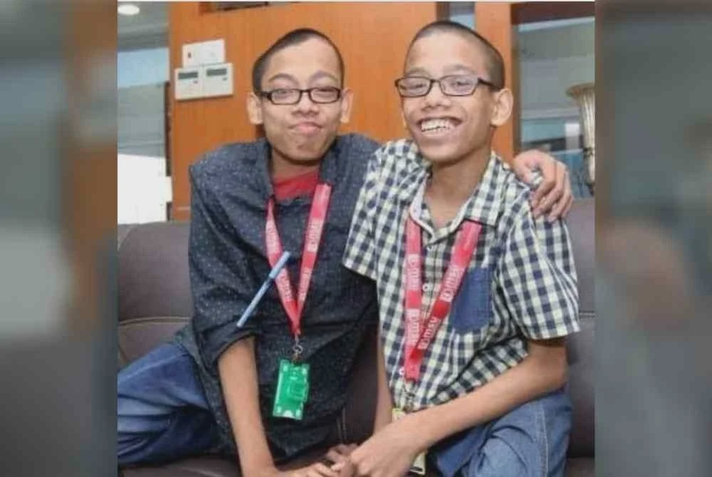 Image from: Kembar siam Muhammad meninggal dunia
