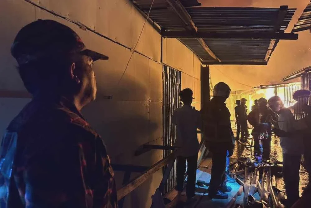Image from: Dua rentung, seorang hilang dalam kebakaran 200 rumah