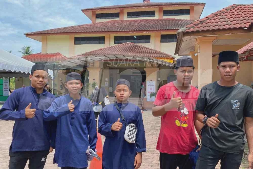 Image from: Orang Asli, anak muda antara 1,000 peserta semarak Malaysia #QuranHour Kelantan