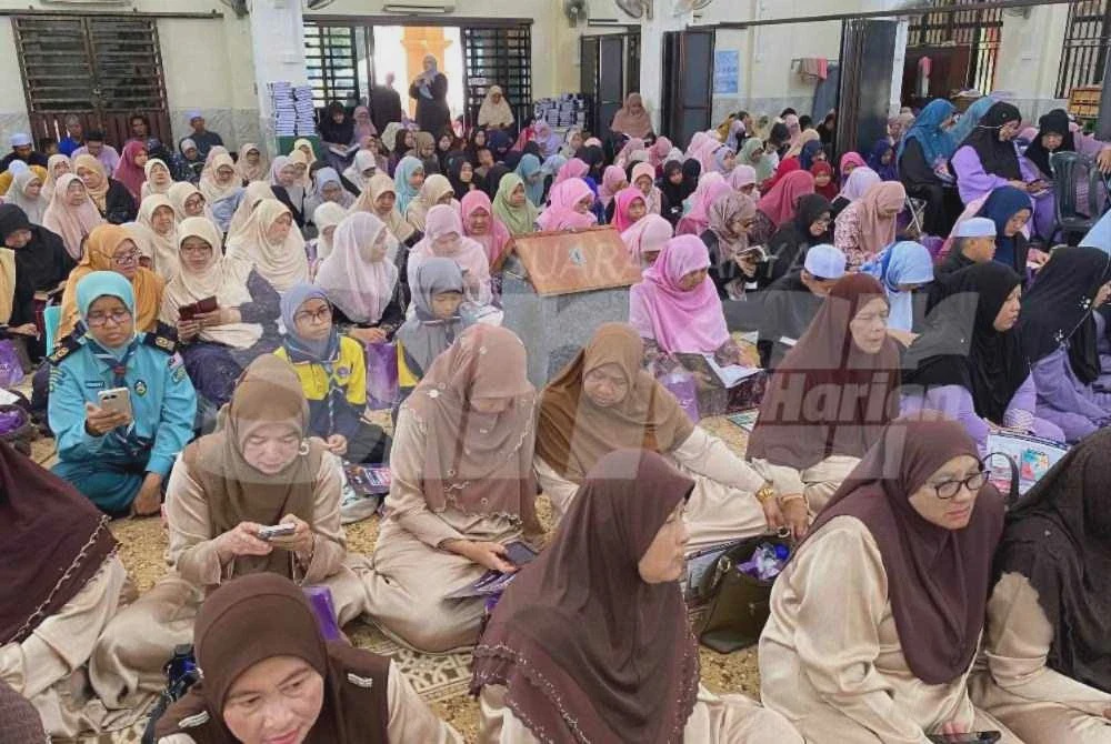 Image from: Orang Asli, anak muda antara 1,000 peserta semarak Malaysia #QuranHour Kelantan
