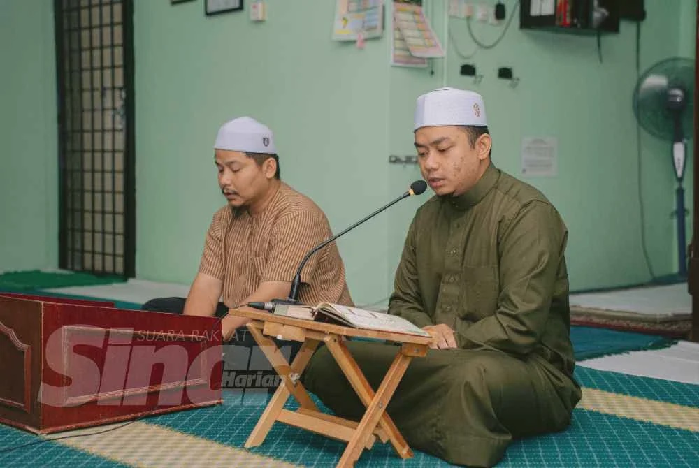 Image from: 'Dekati al-Quran walau sekejap, dunia kita ambil, akhirat jangan lupa'
