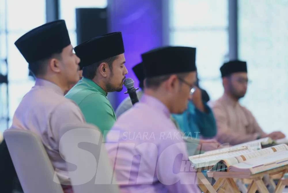 Image from: Malaysia #QuranHour wadah satukan rakyat melalui al-Quran